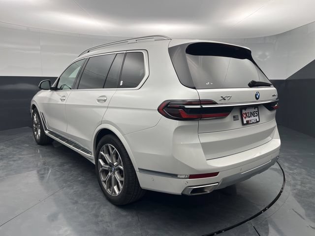 Used 2023 BMW X7 xDrive40i AWD/4WD image 8