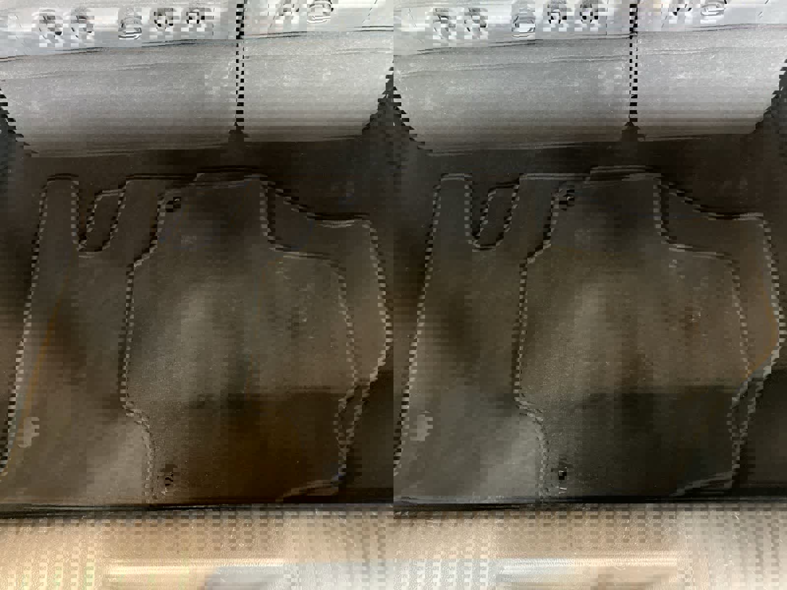 Used 2020 Chrysler Pacifica Limited w/ S Appearance Package FWD image 35