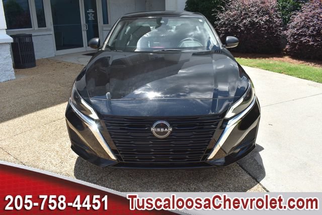 Used 2024 Nissan Altima 2.5 SV FWD image 4