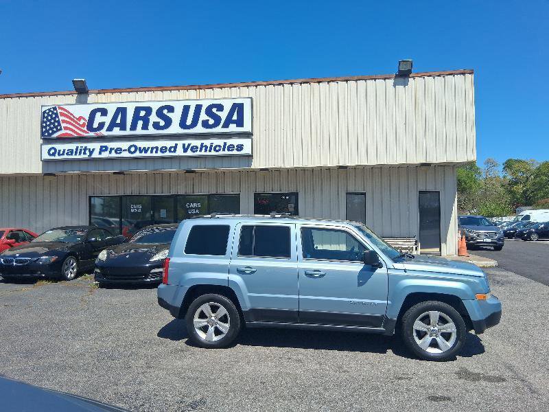 Used 2013 Jeep Patriot Limited w/ Sun/Sound Group FWD image 13