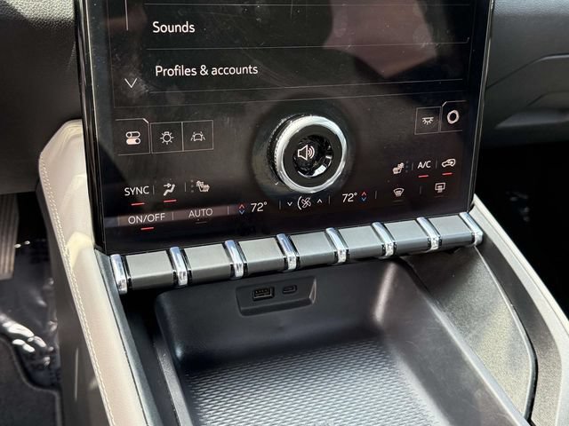 Certified 2026 GMC Terrain Elevation w/ Elevation Premium Package AWD/4WD image 17