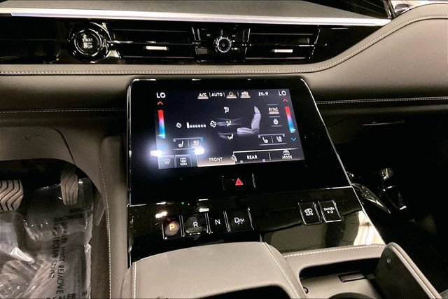 Used 2025 INFINITI QX80 Sensory AWD/4WD image 32