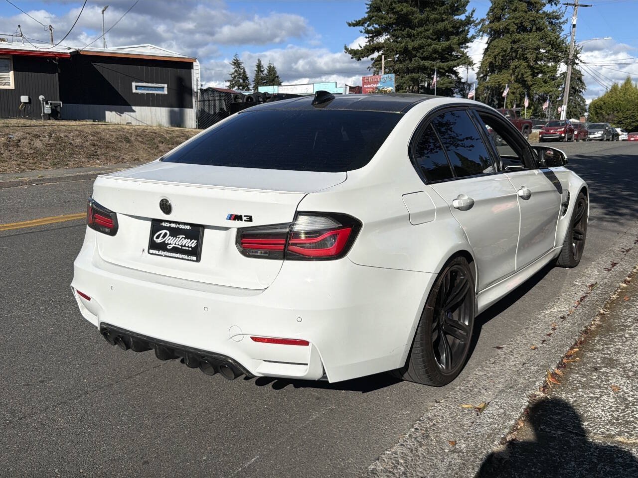 Used 2015 BMW M3 RWD image 3