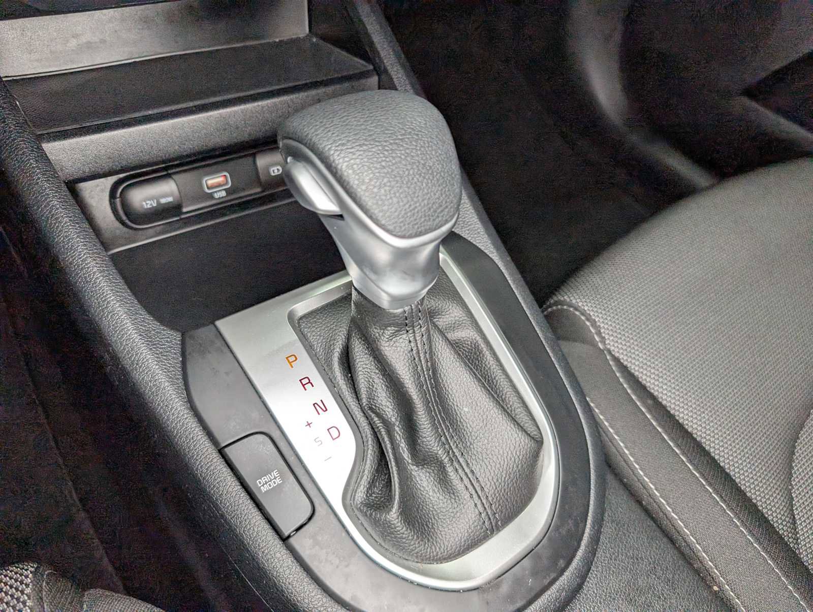 Used 2024 Kia Forte LXS w/ LXS Technology Package image 29