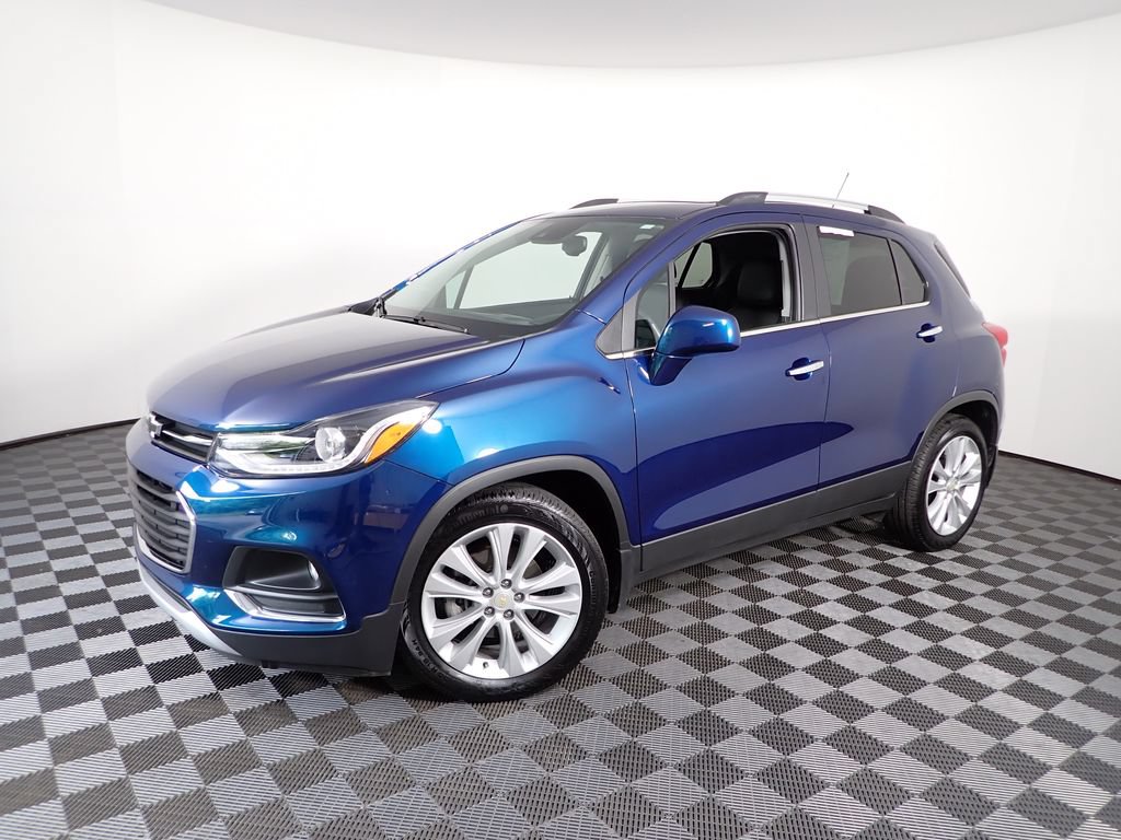 Used 2020 Chevrolet Trax Premier w/ LPO, Protection Package FWD image 13