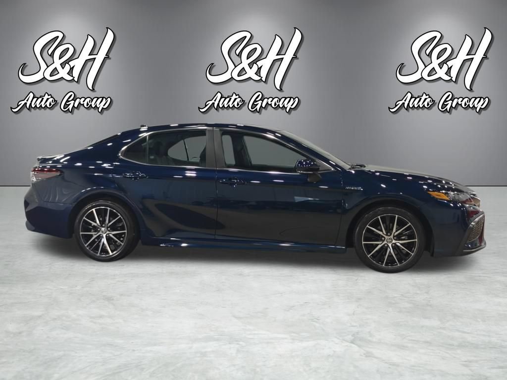 Used 2021 Toyota Camry SE FWD image 18