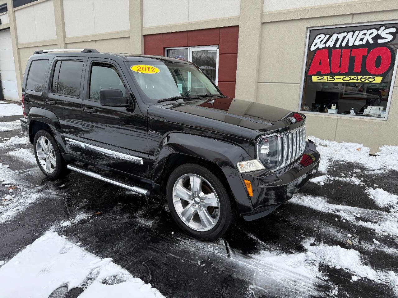 Used 2012 Jeep Liberty Limited Jet w/ Chrome Accents Group