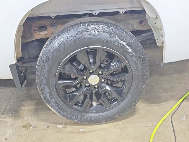 Used 2020 Chevrolet Silverado 1500 Custom w/ Custom Value Package image 31