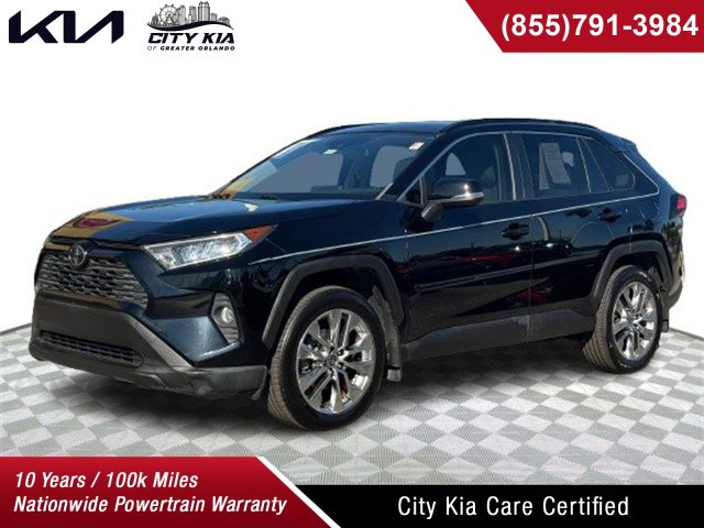 Used 2020 Toyota RAV4 XLE Premium image 1