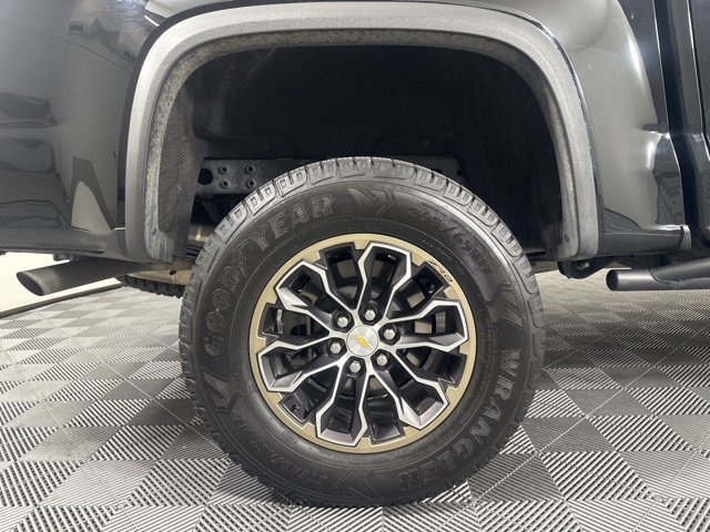 Used 2021 Chevrolet Colorado ZR2 image 9