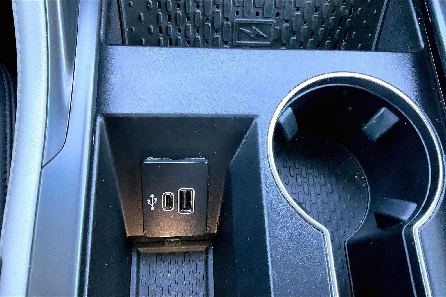 Used 2024 Lincoln Nautilus Reserve w/ Equipment Group 202A image 16