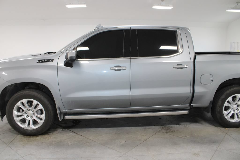 Used 2023 Chevrolet Silverado 1500 LTZ AWD/4WD image 6