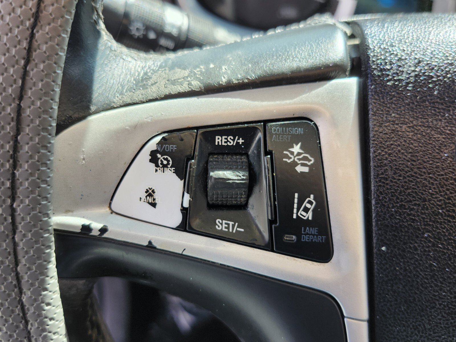 Used 2014 Chevrolet Equinox LTZ image 24