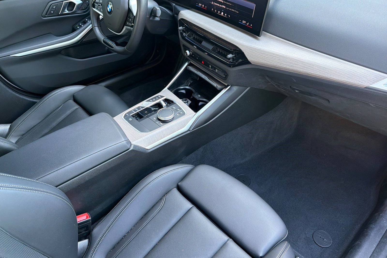 Certified 2025 BMW 330i xDrive Sedan w/ Premium Package image 19