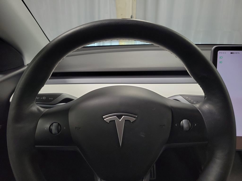 Used 2022 Tesla Model Y Performance image 15