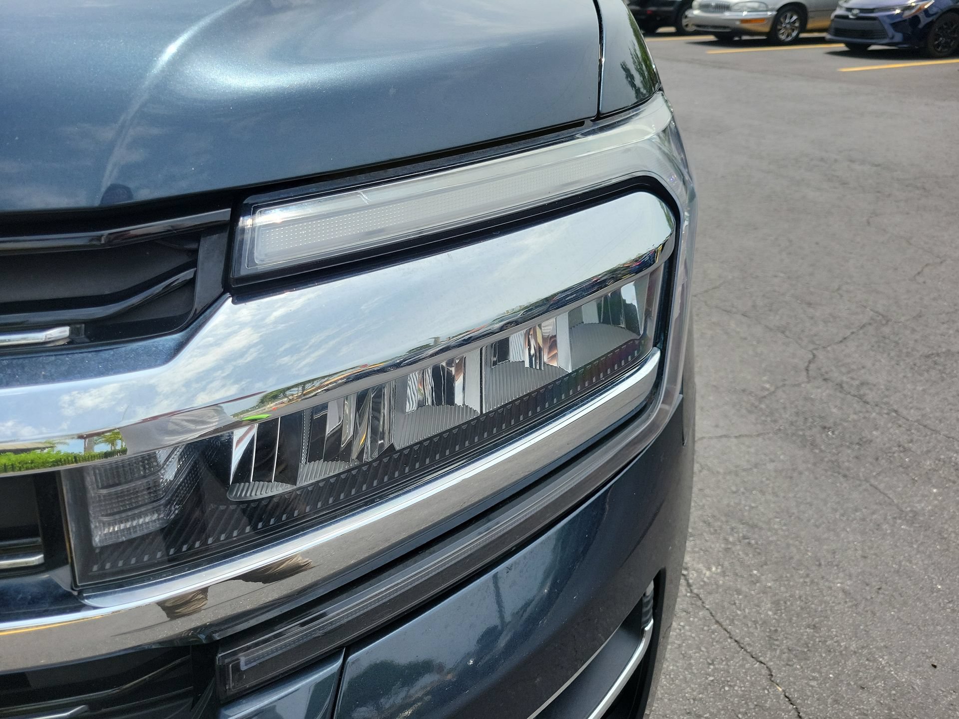 Used 2023 Ford Expedition Limited RWD image 12
