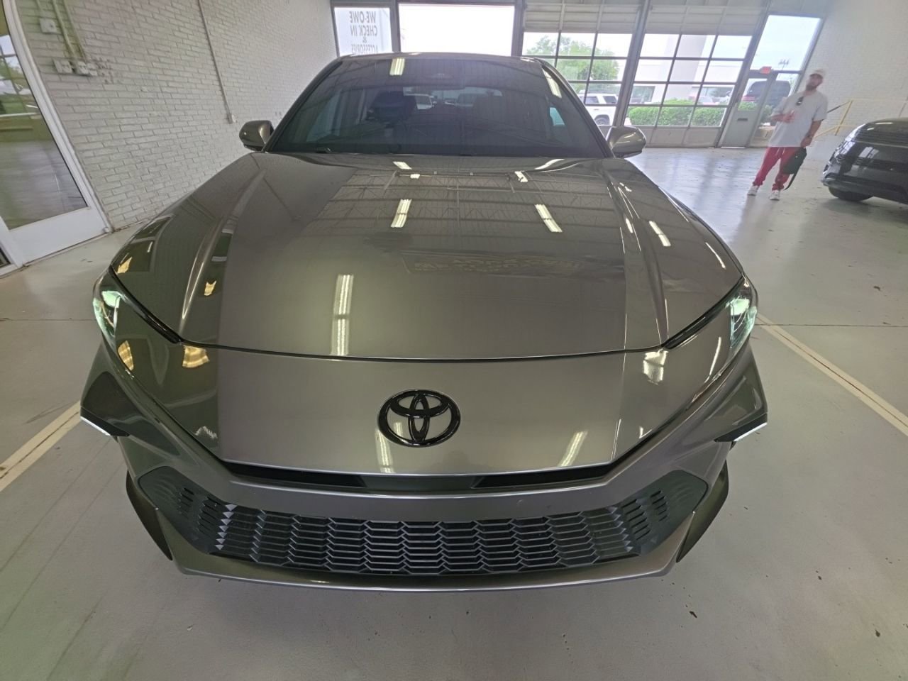 Used 2026 Toyota Camry SE w/ Multimedia Upgrade Package FWD image 2
