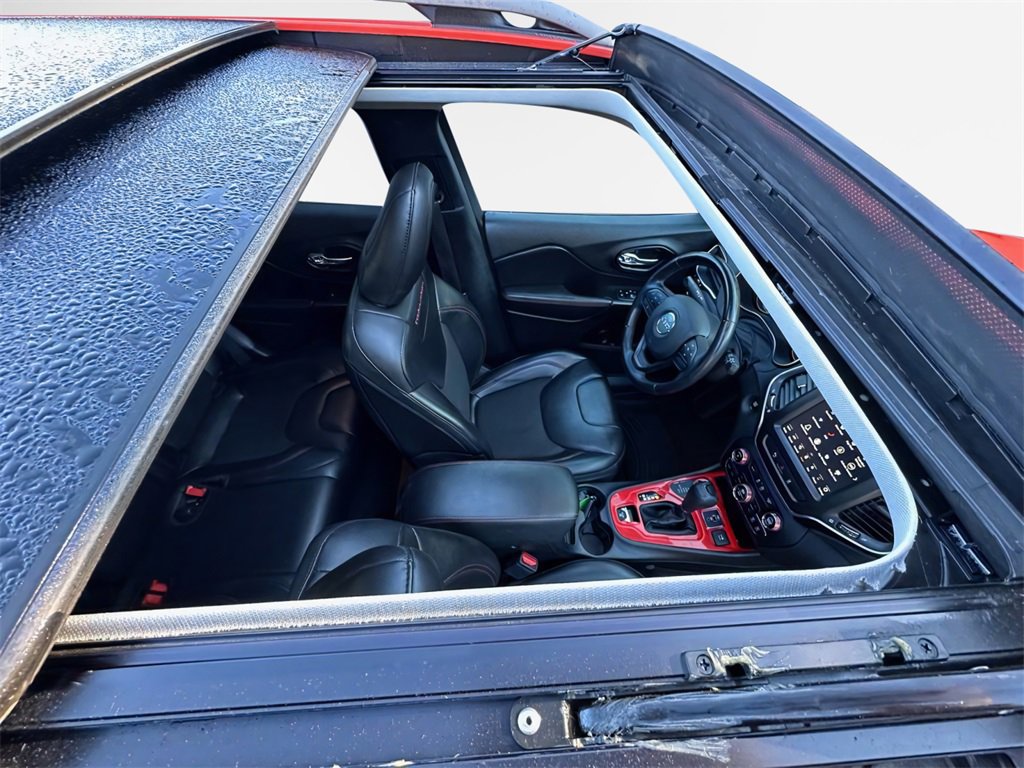 Certified 2021 Jeep Cherokee Trailhawk w/ Sun, Sound & Nav Group image 7