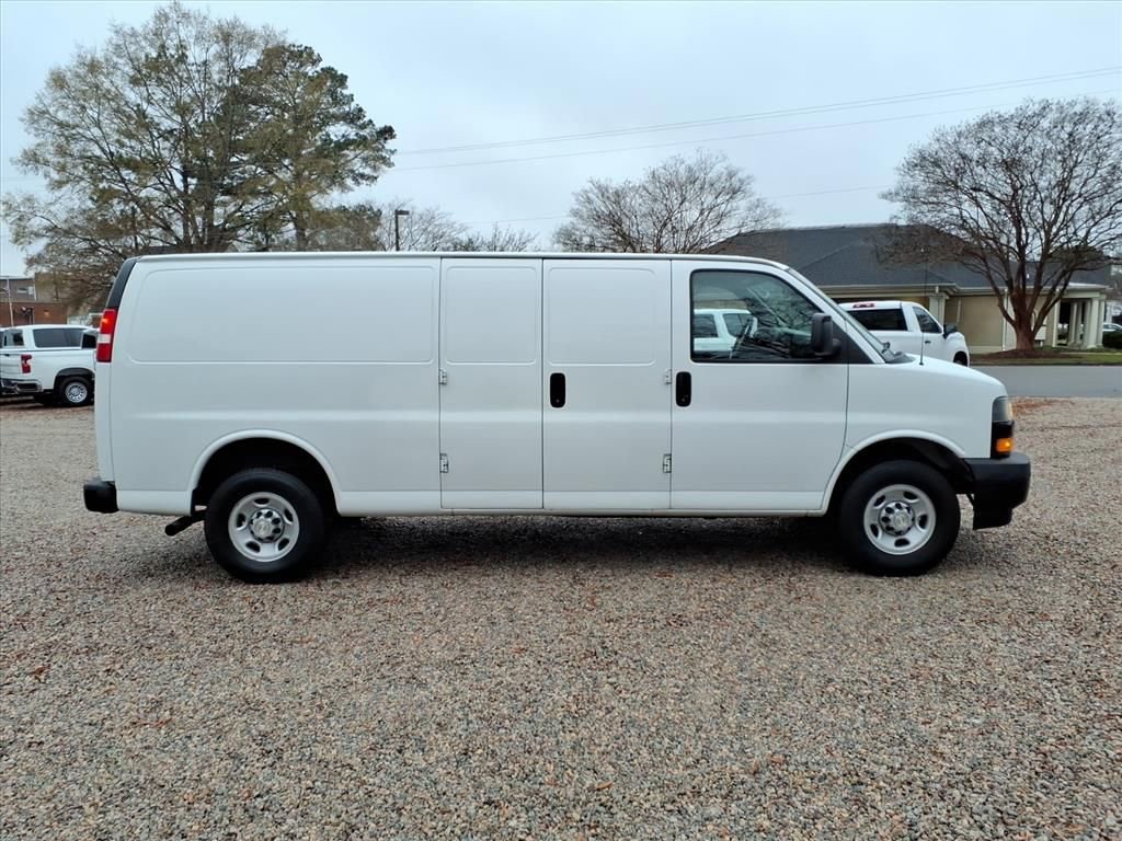 Used 2021 Chevrolet Express 2500 Extended w/ Driver Convenience Package image 8