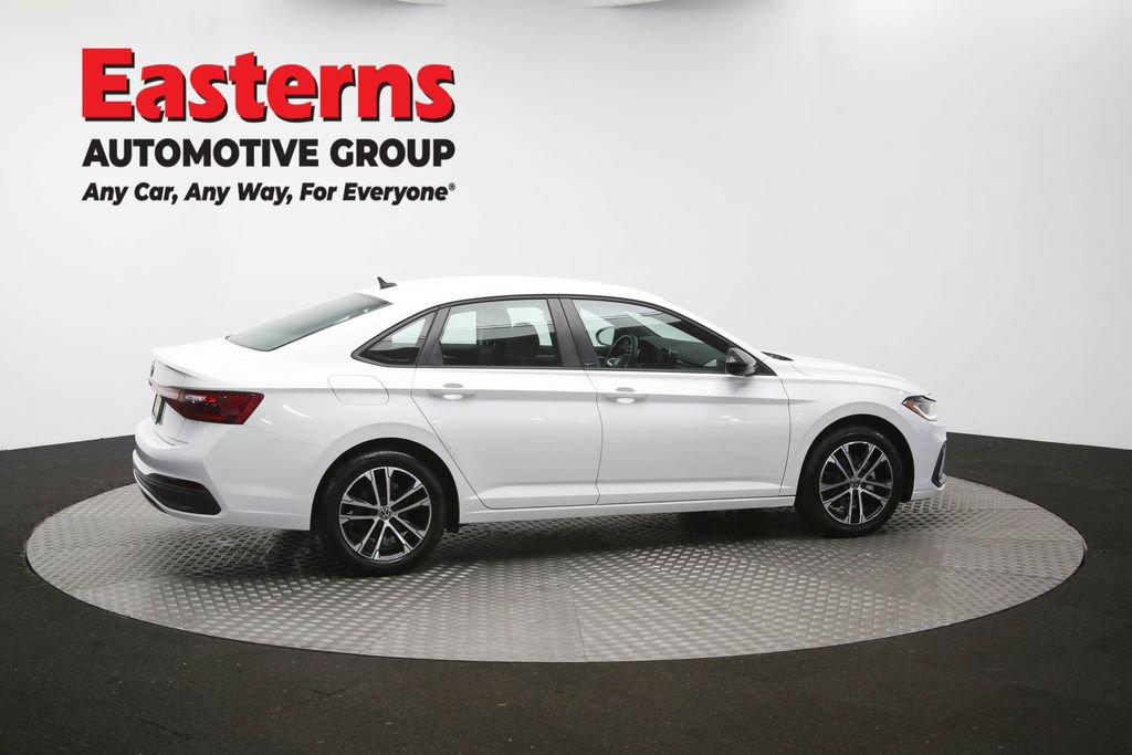 Used 2025 Volkswagen Jetta Sport FWD image 42