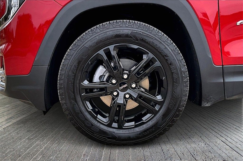 Used 2024 GMC Terrain AT4 w/ Infotainment Package II image 8