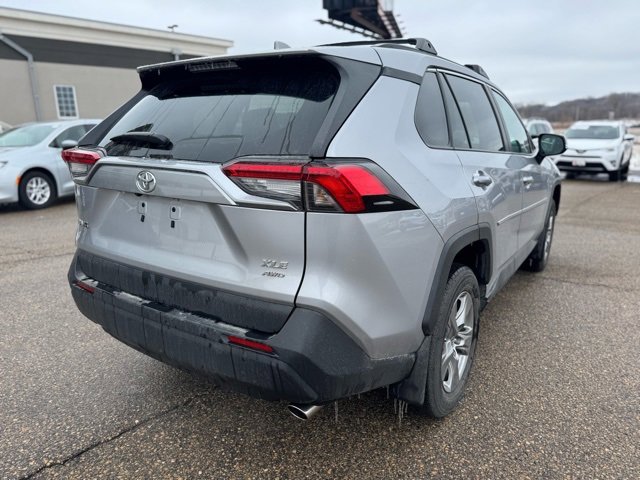 Used 2024 Toyota RAV4 XLE w/ Convenience Package image 13
