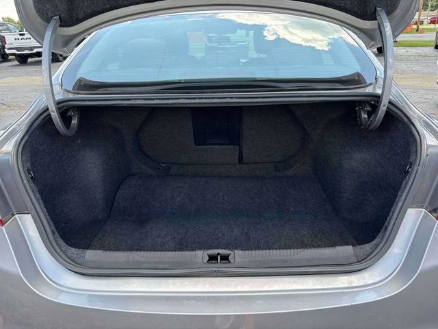 Used 2016 Chrysler 200 LX FWD image 32