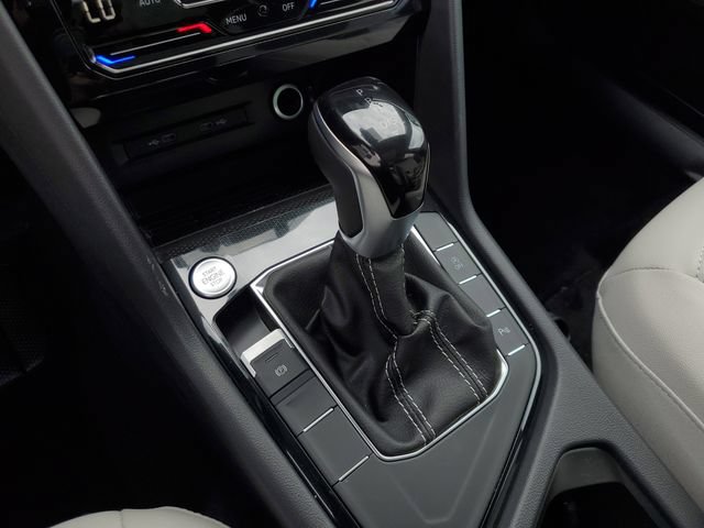New 2026 Volkswagen Taos SE FWD image 22