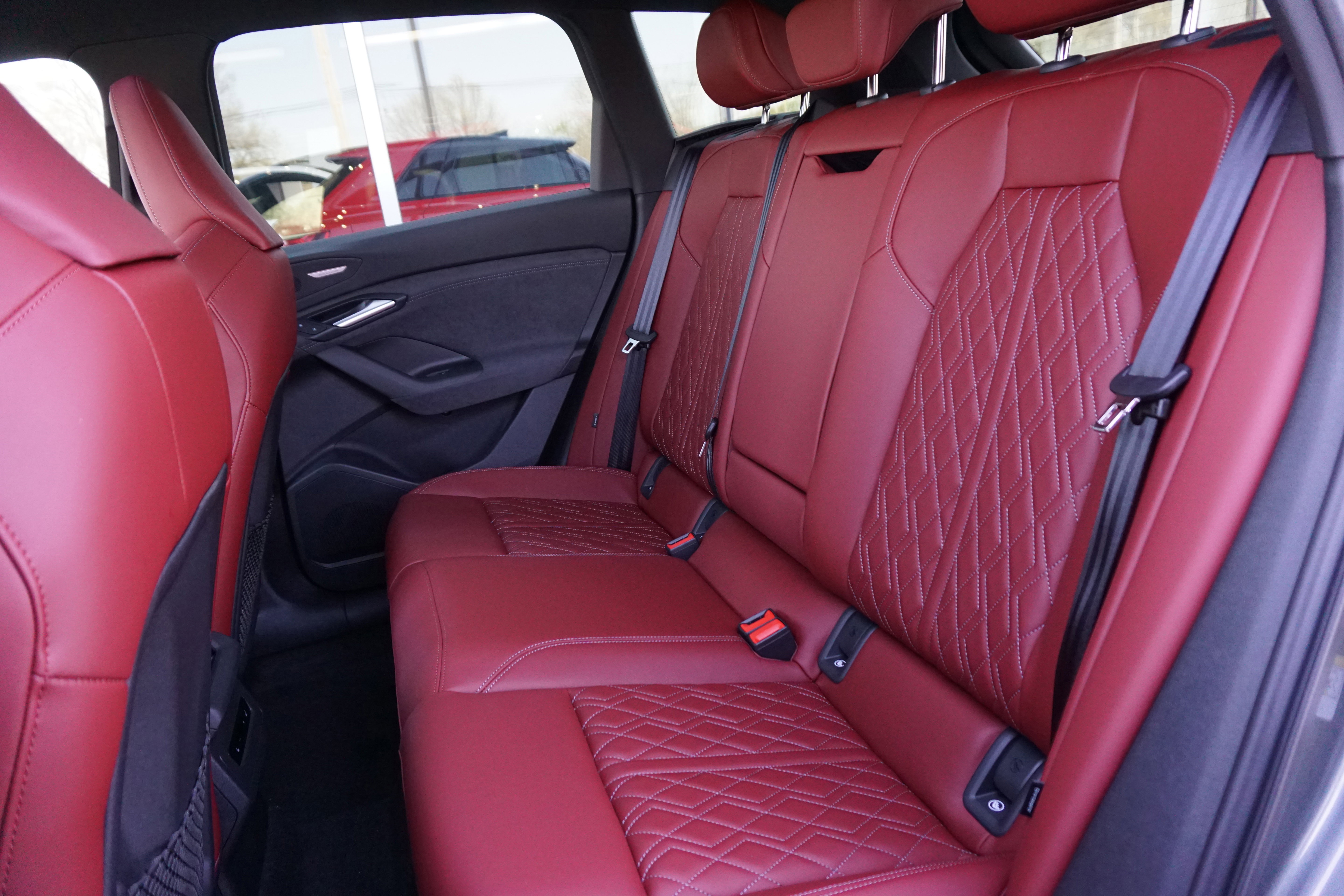 New 2025 Audi SQ6 e-tron Premium Plus image 14