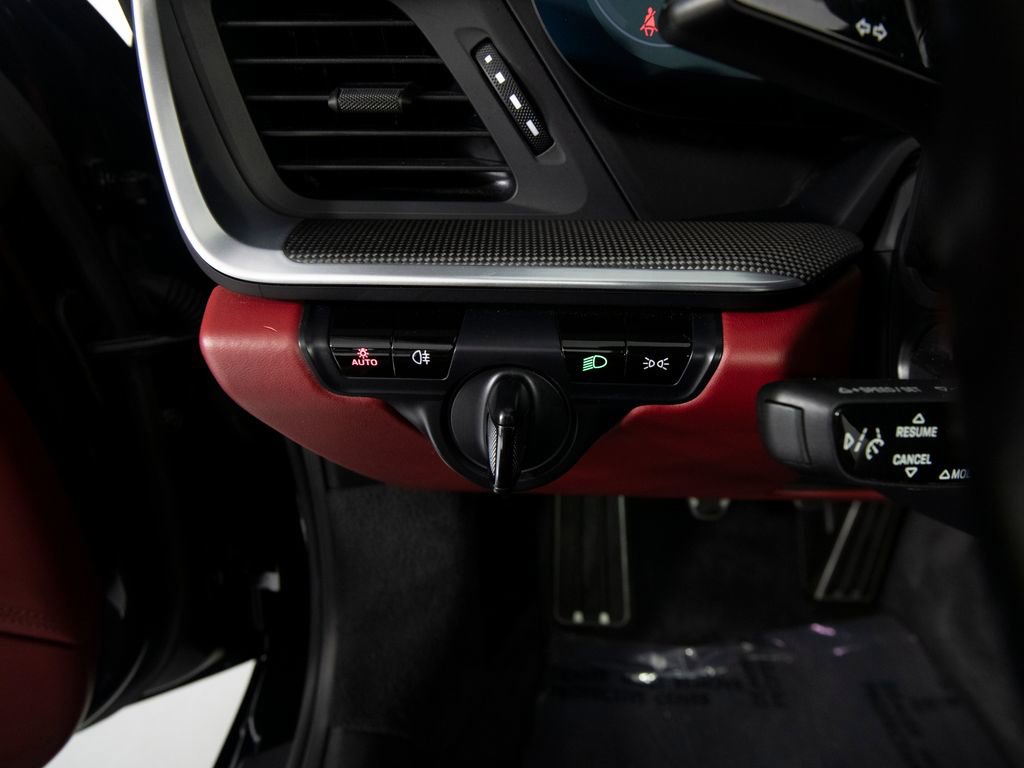 Certified 2021 Porsche 911 Targa 4S image 24