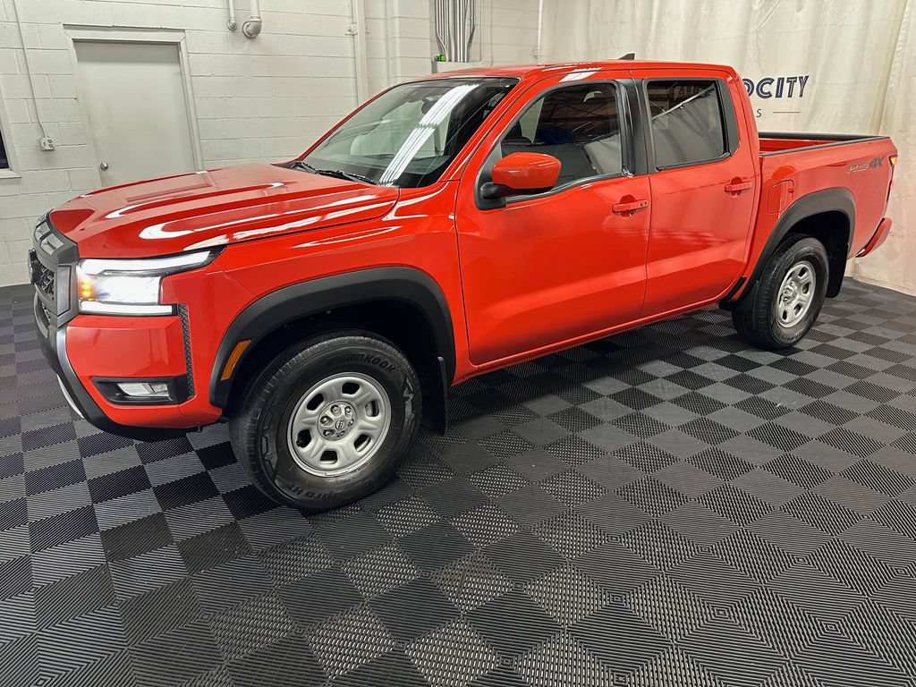 Used 2025 Nissan Frontier PRO-4X w/ Tow Package AWD/4WD image 5