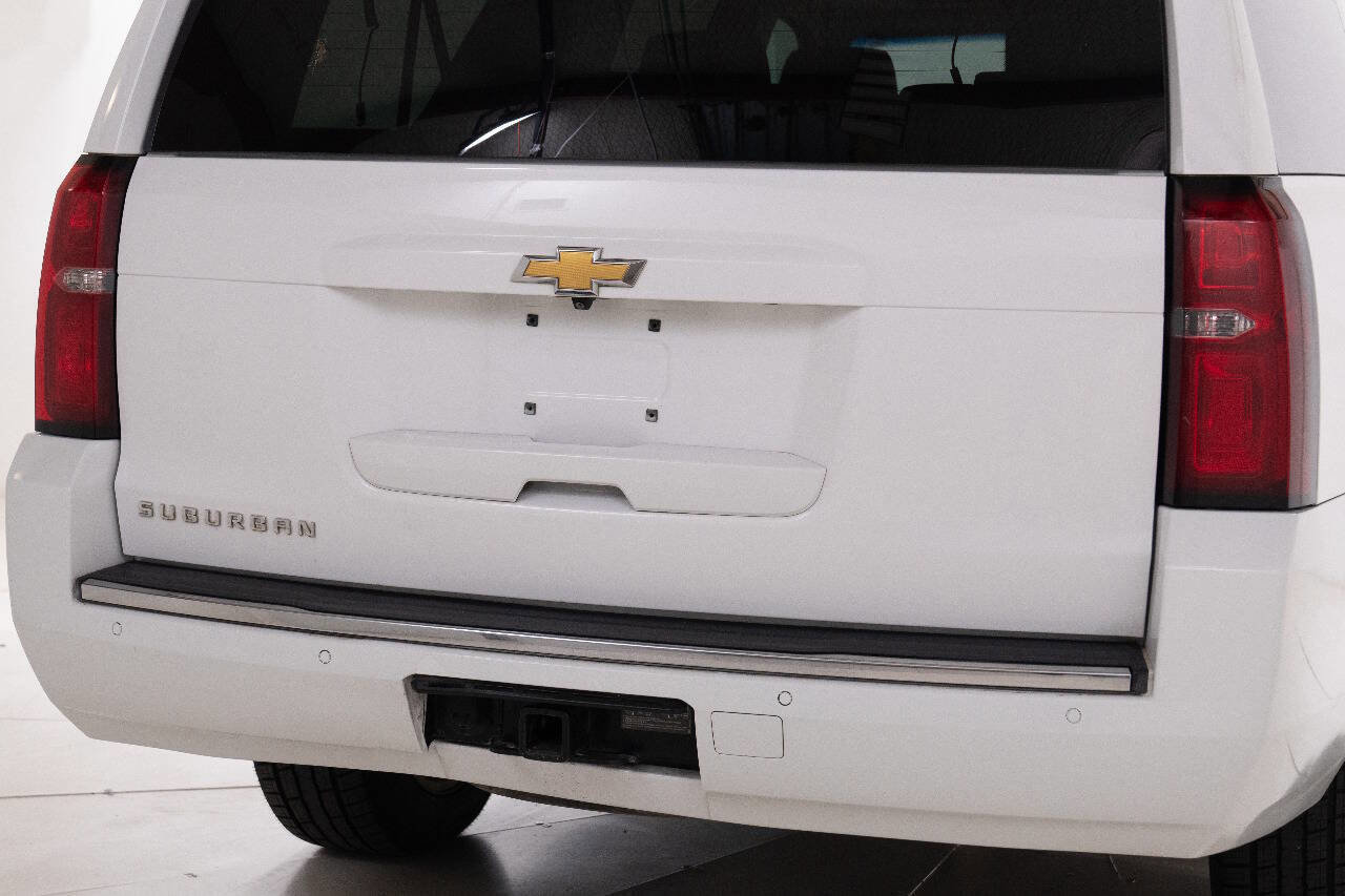 Used 2015 Chevrolet Suburban LTZ image 14