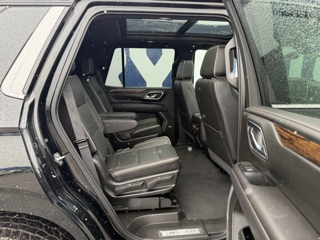 Used 2021 Chevrolet Tahoe Premier w/ Premium Package image 32