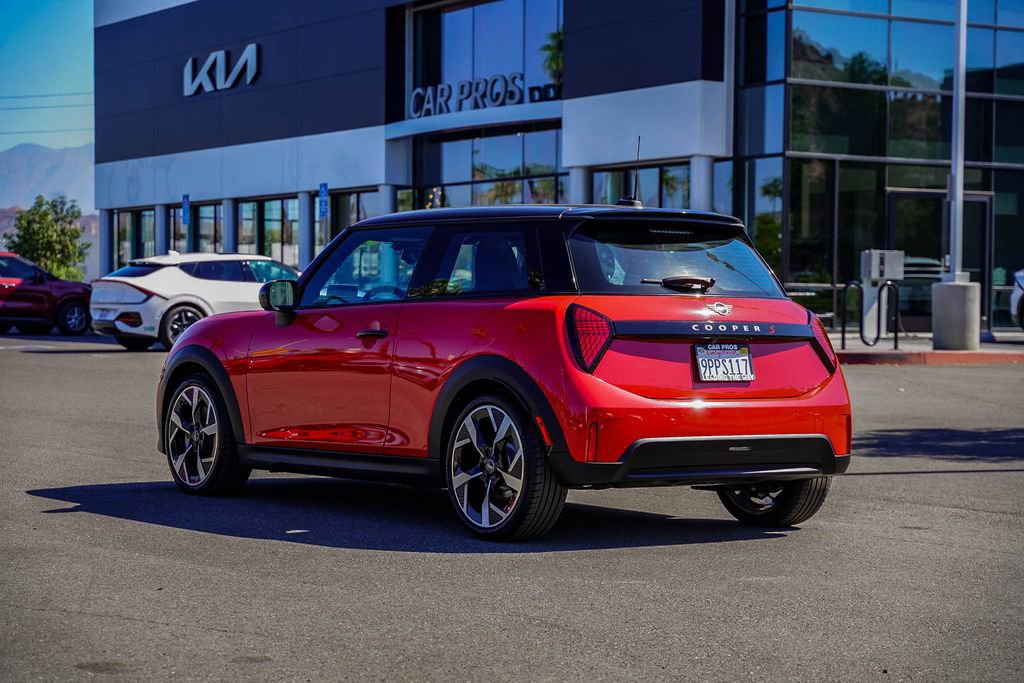 Used 2025 MINI Cooper S image 4