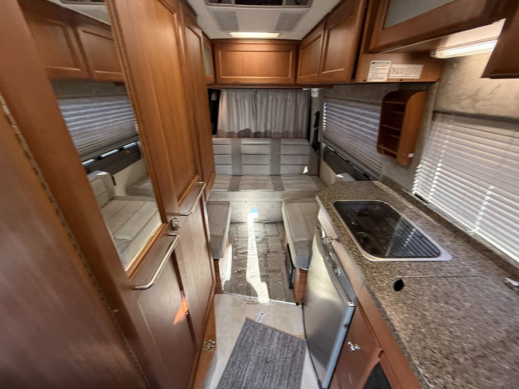 Used 2008 Dodge Sprinter 2500 w/ Trailer Tow Group image 67