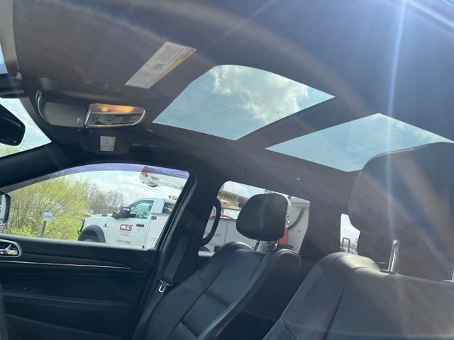 Used 2019 Jeep Grand Cherokee Limited w/ Luxury Group II image 13