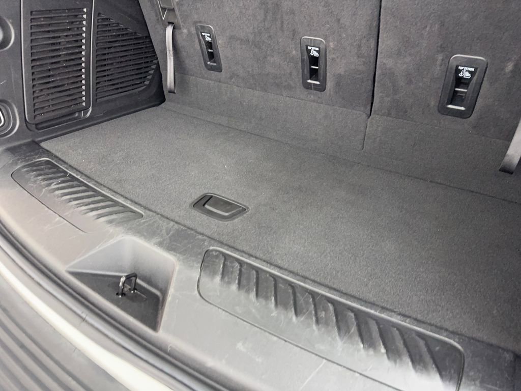Used 2024 GMC Yukon SLT image 84