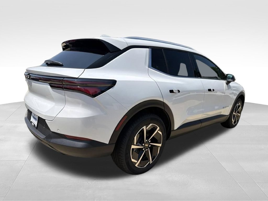 New 2026 Chevrolet Equinox EV LT FWD image 5