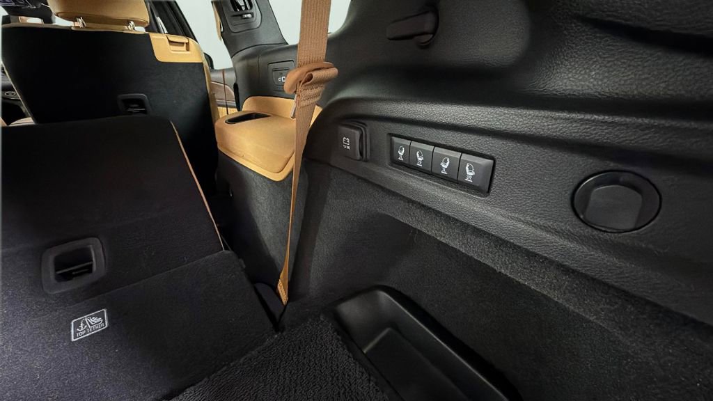 Used 2024 Jeep Grand Cherokee L Summit AWD/4WD image 32