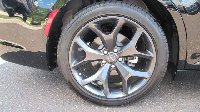 Certified 2023 Chrysler 300 S w/ Comfort Group RWD image 17
