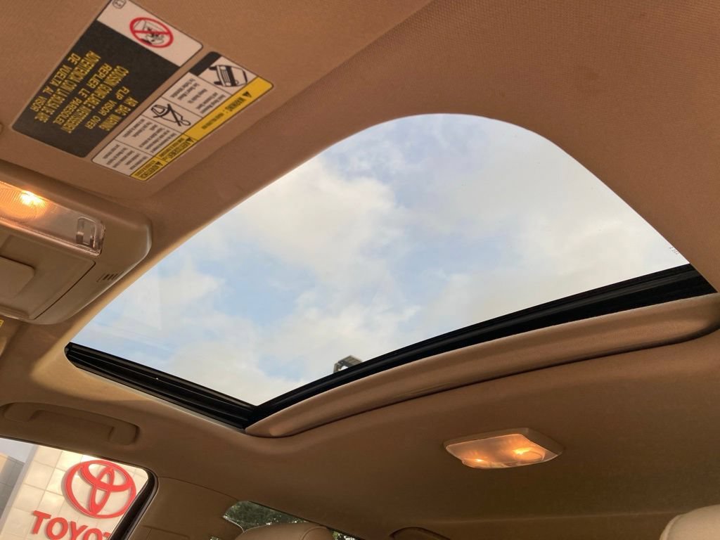Used 2016 Toyota Tundra Limited RWD image 13