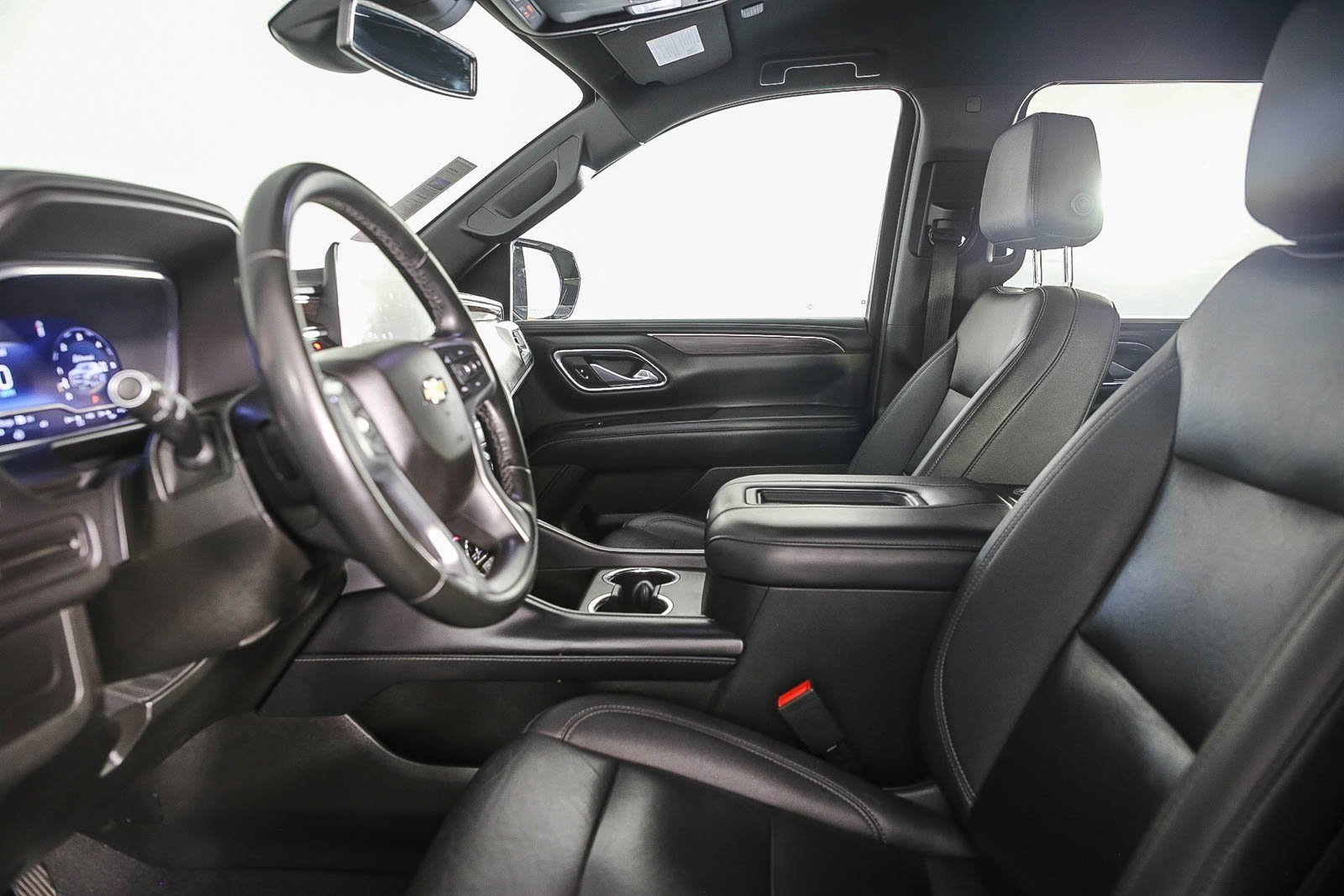 Used 2023 Chevrolet Suburban LT image 15