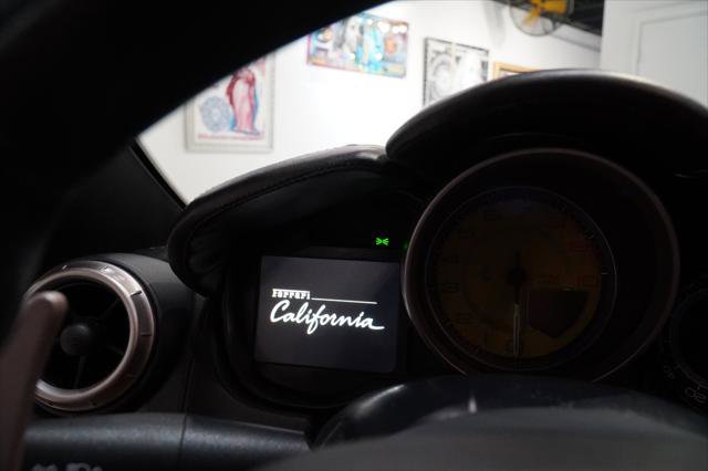 Used 2012 Ferrari California image 32
