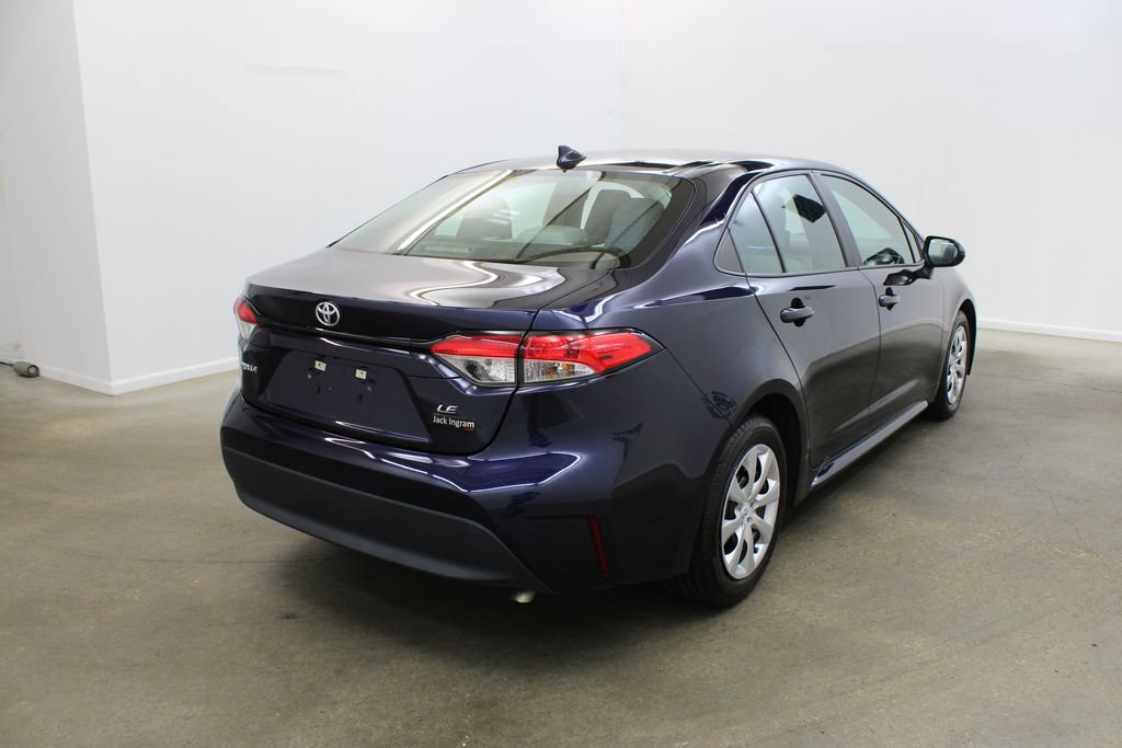 Used 2023 Toyota Corolla LE FWD image 5