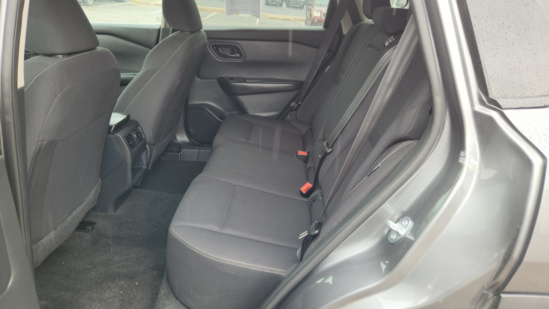 Used 2024 Nissan Rogue S AWD/4WD image 20