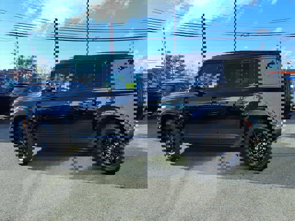 Used 2025 Land Rover Defender 110 S image 7