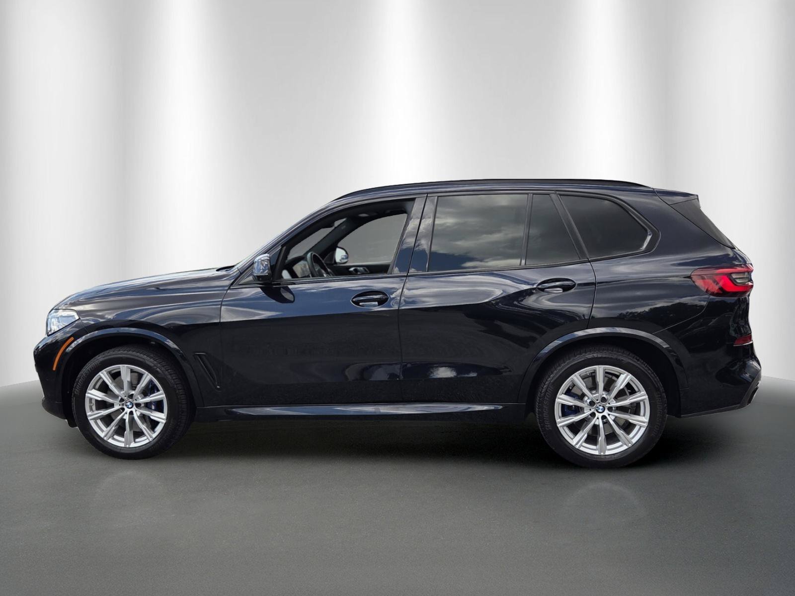 Certified 2023 BMW X5 M50i w/ Executive Package AWD/4WD image 4