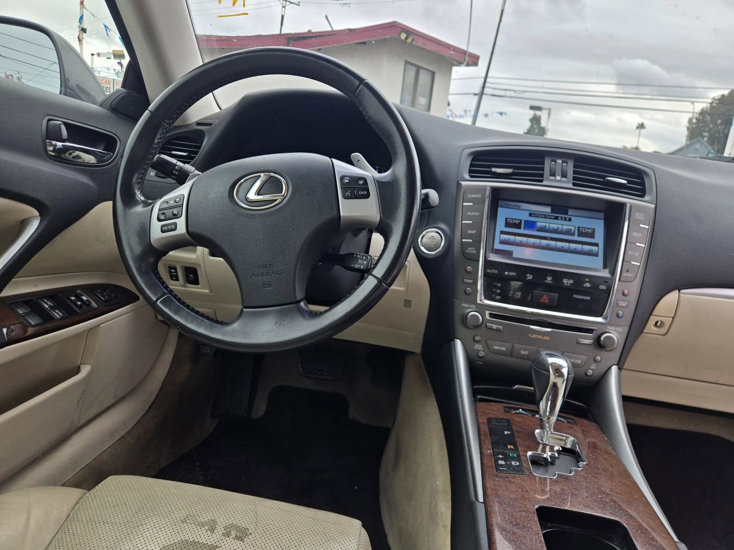 Used 2012 Lexus IS 250C image 17