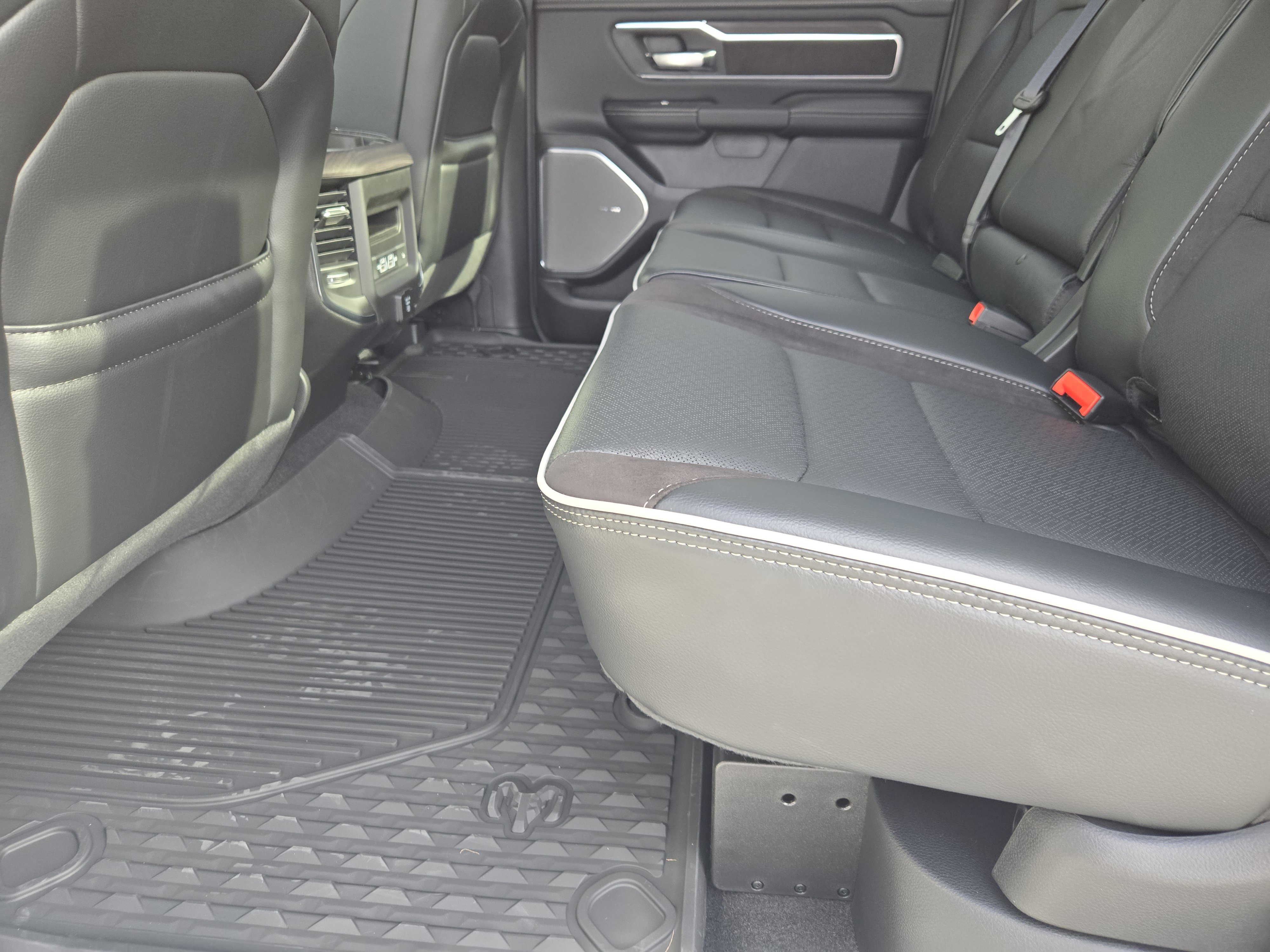 New 2026 RAM 1500 Laramie image 22