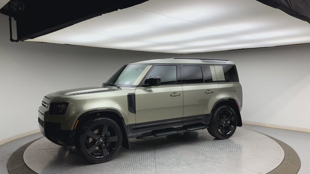 Certified 2024 Land Rover Defender 110 X-Dynamic SE AWD/4WD image 6